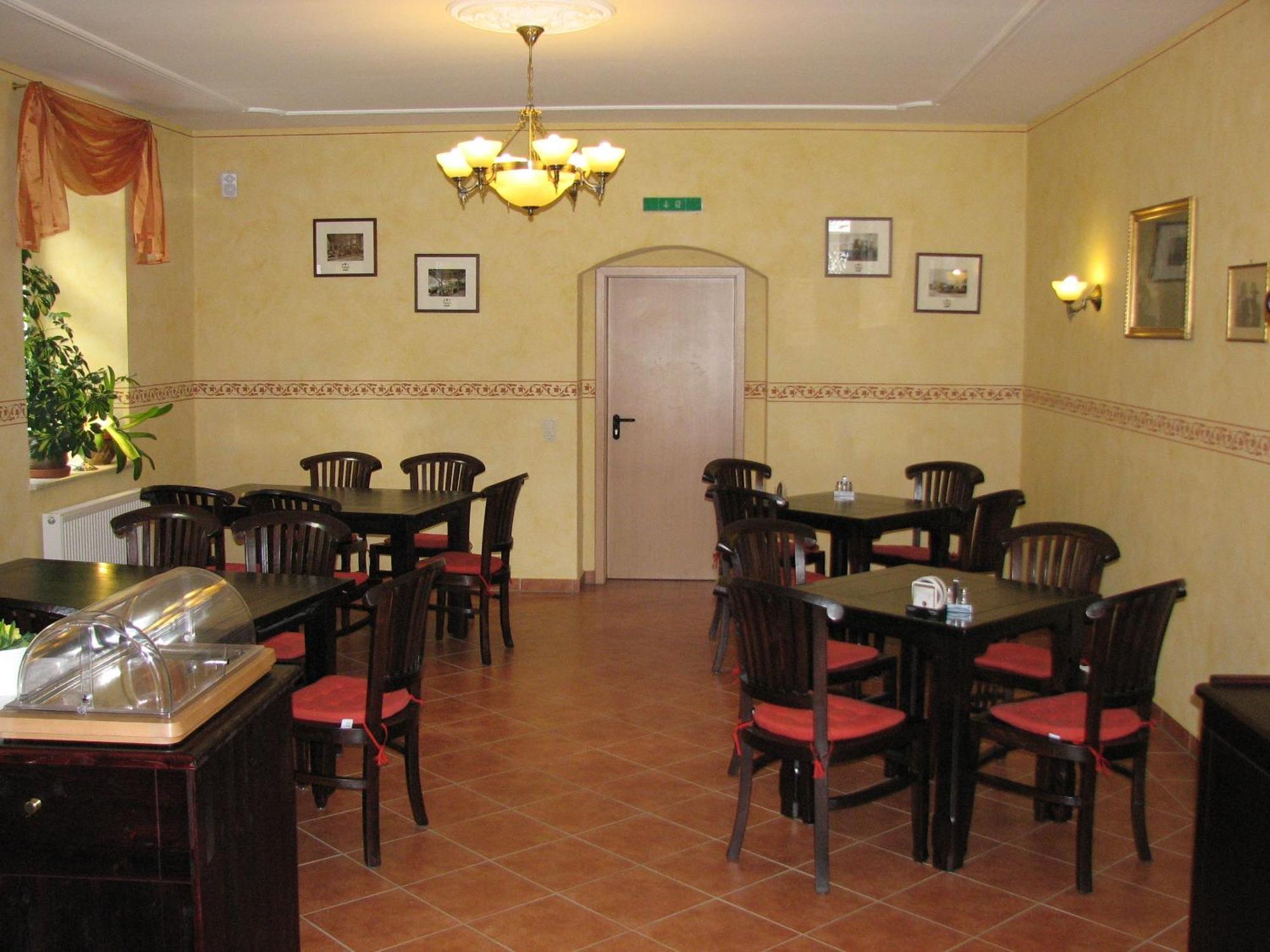 Hotel Garni Dekorahaus Бад-Шандау Экстерьер фото